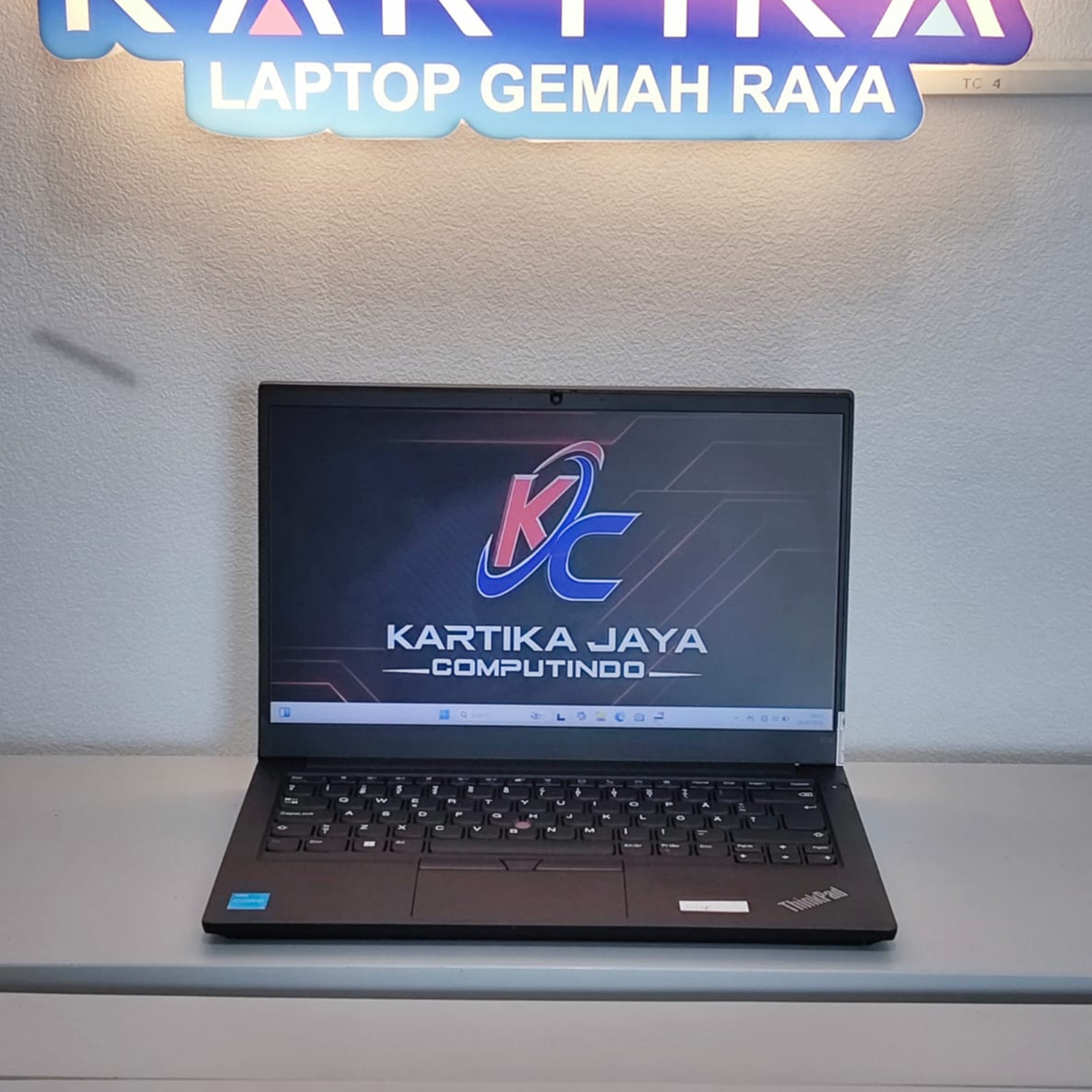 LENOVO THINKPAD E14 INTEL CORE I3 RAM 8 SSD 2ND MURAH 