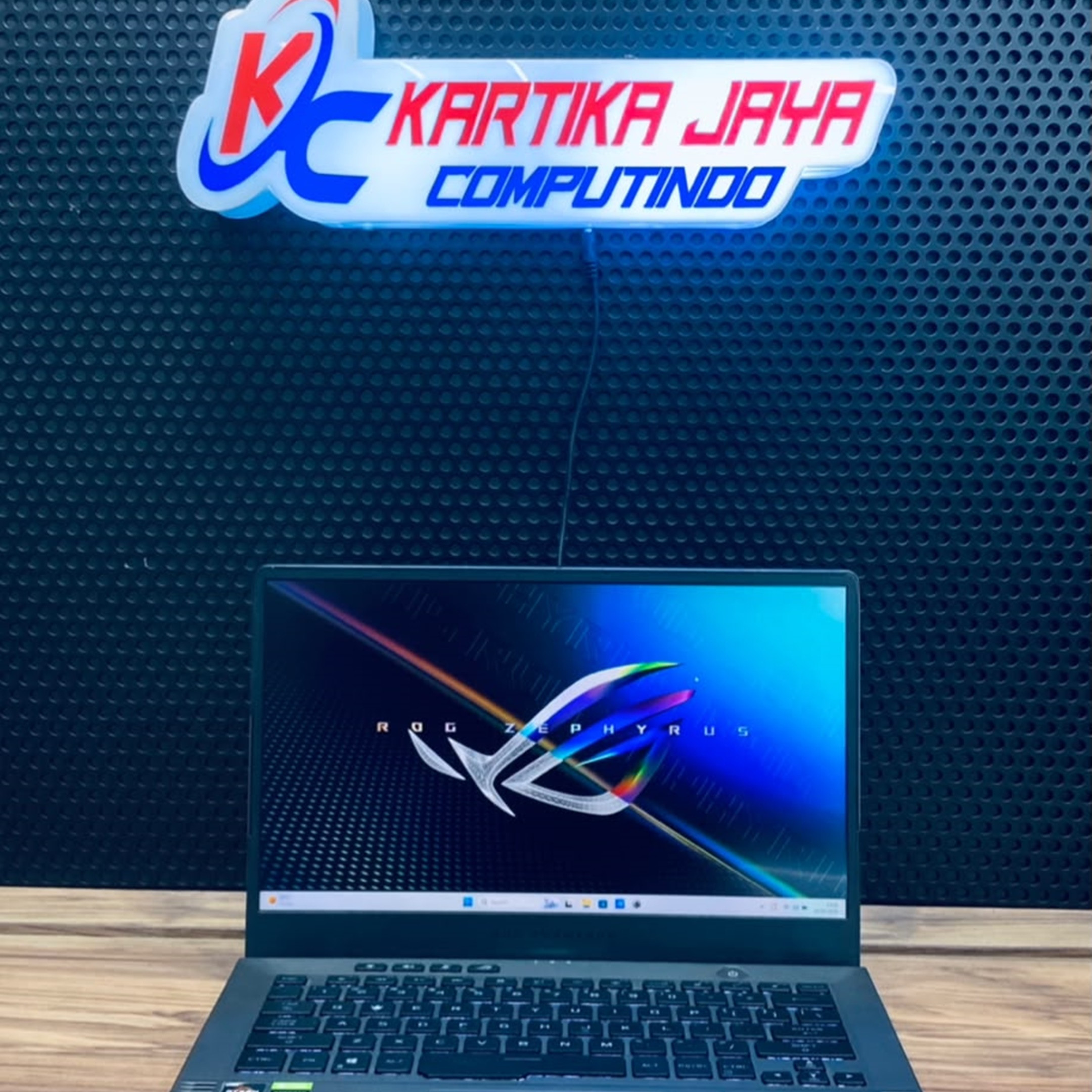 ASUS ROG ZEPHYRUS G14 AMD RYZEN 7 GTX RAM 16 SSD 