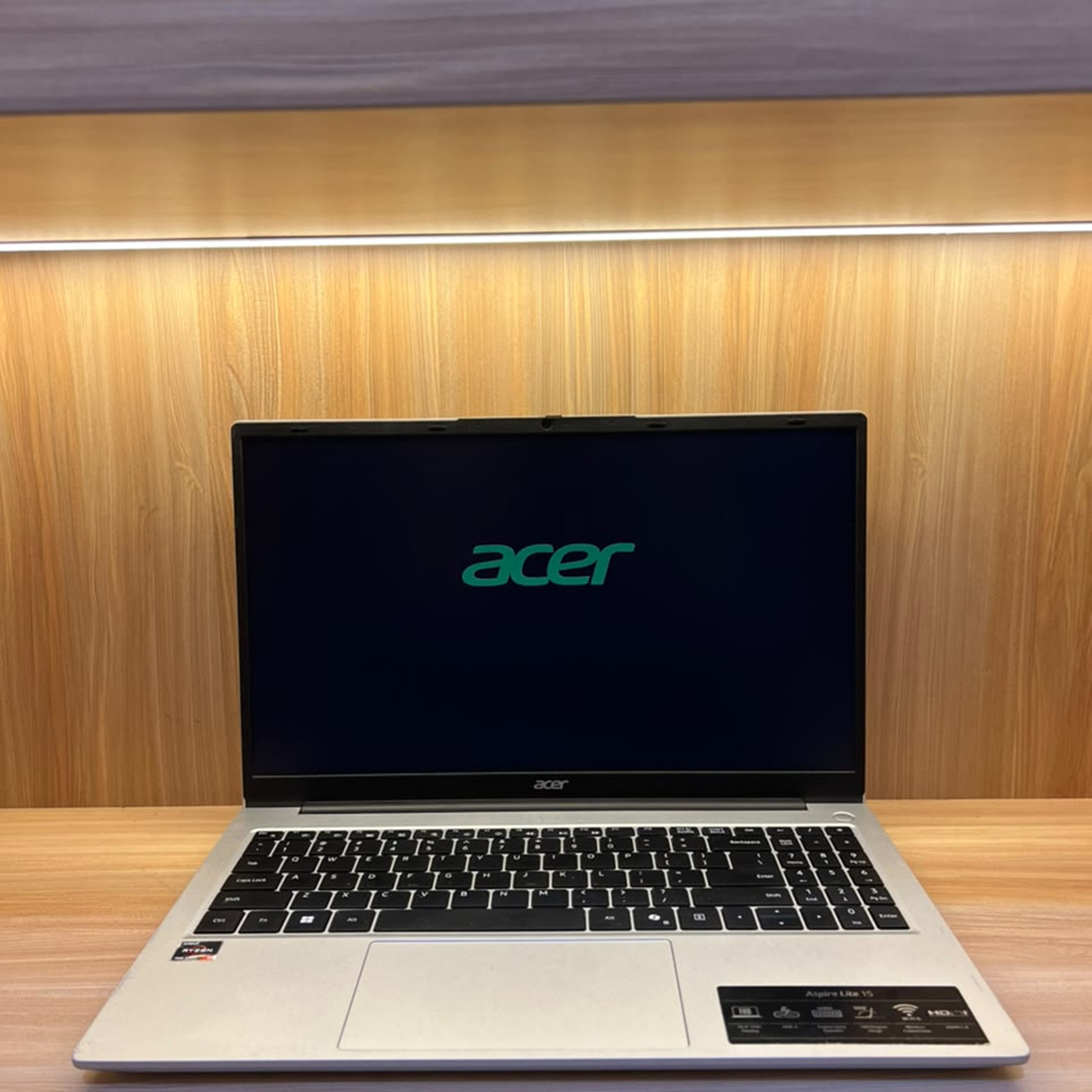 ACER ASPIRE LITE 15 AMD RYZEN 5 RAM 8 SSD 