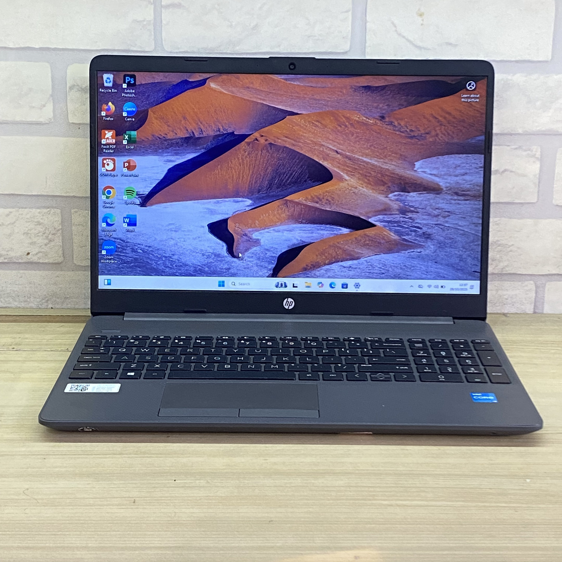 HP 250 G8 CORE I3 RAM 8 2ND SSD