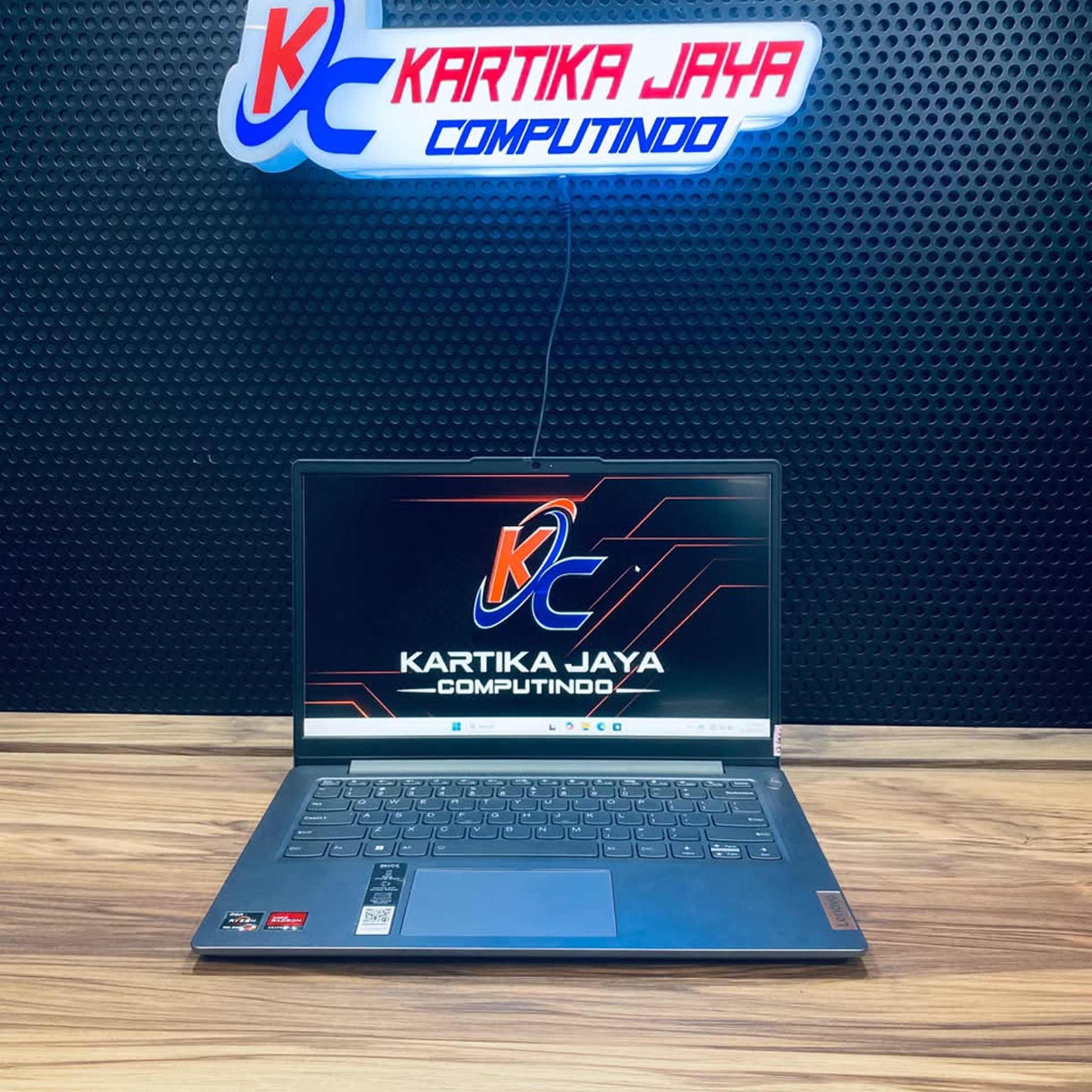 LENOVO IP SLIM 3 AMD RYZEN 5 RAM 8 SSD 